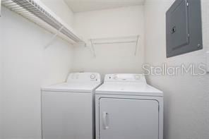 待售: $185,000 (2 贝兹, 2 浴室, 874 平方英尺)