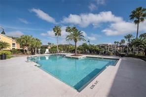 待售: $185,000 (2 贝兹, 2 浴室, 874 平方英尺)