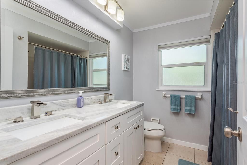 Activo con contrato: $525,000 (3 camas, 2 baños, 1733 Pies cuadrados)