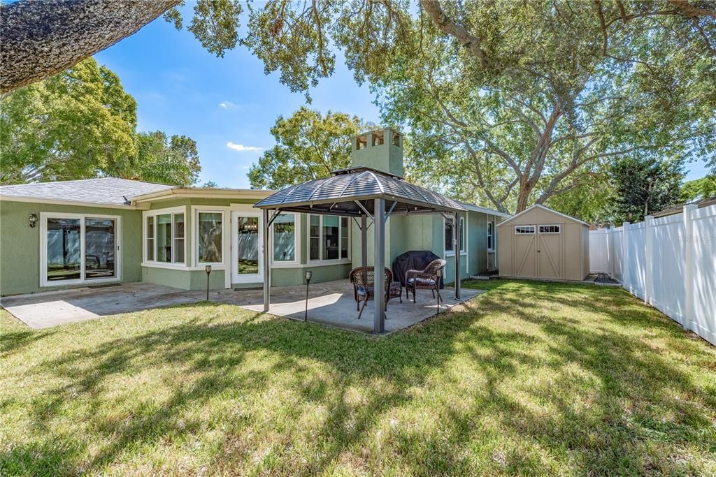 Activo con contrato: $525,000 (3 camas, 2 baños, 1733 Pies cuadrados)