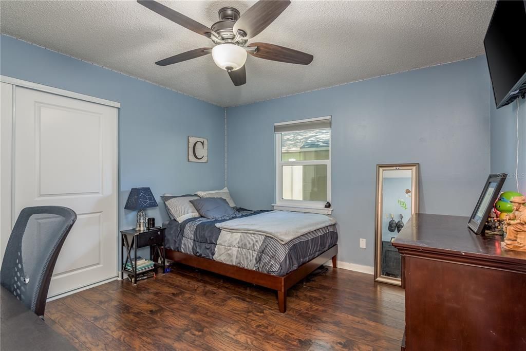 Activo con contrato: $525,000 (3 camas, 2 baños, 1733 Pies cuadrados)