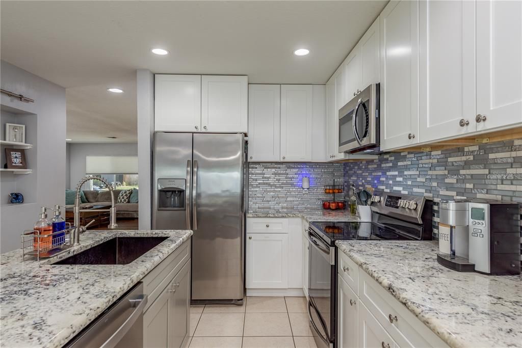 Activo con contrato: $525,000 (3 camas, 2 baños, 1733 Pies cuadrados)