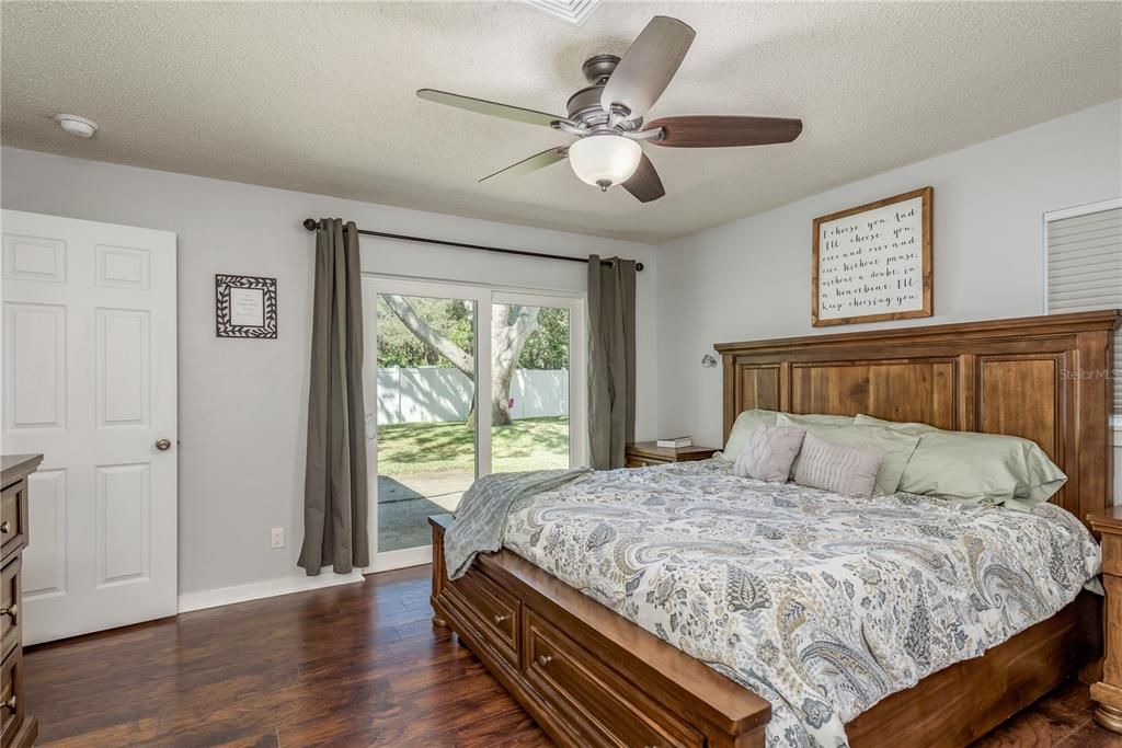 Activo con contrato: $525,000 (3 camas, 2 baños, 1733 Pies cuadrados)