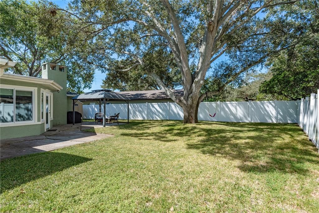 Activo con contrato: $525,000 (3 camas, 2 baños, 1733 Pies cuadrados)