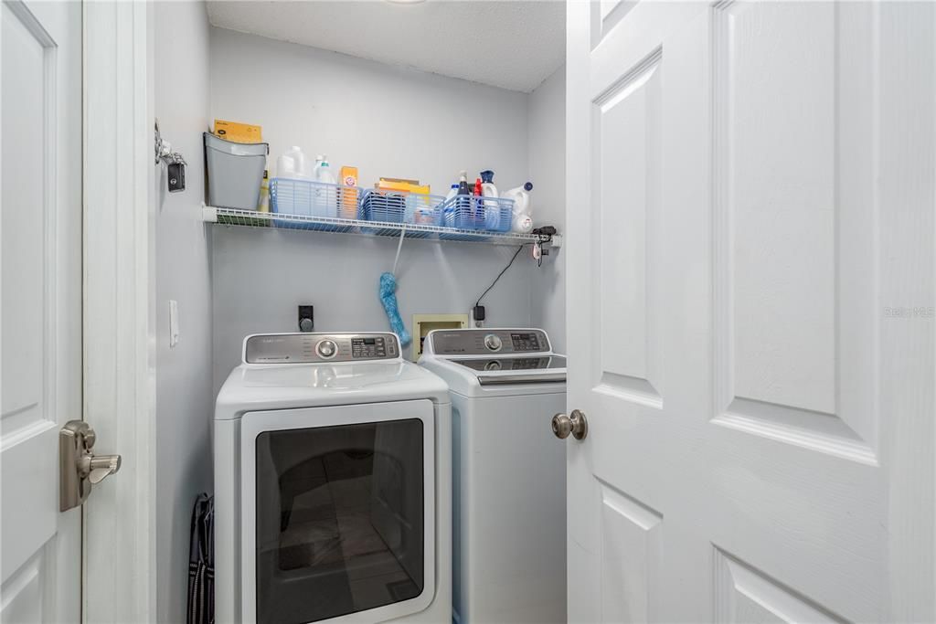 Activo con contrato: $525,000 (3 camas, 2 baños, 1733 Pies cuadrados)