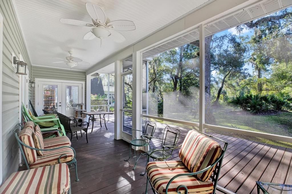 Active With Contract: $558,999 (3 beds, 2 baths, 1836 Square Feet)