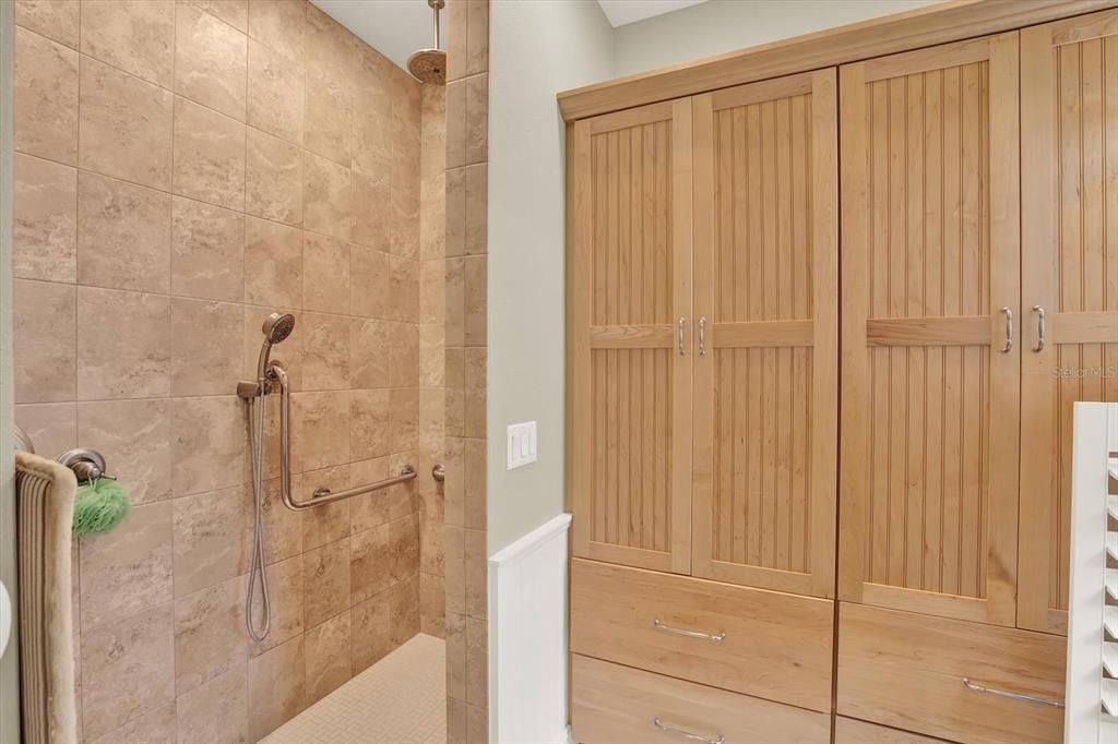 Active With Contract: $558,999 (3 beds, 2 baths, 1836 Square Feet)