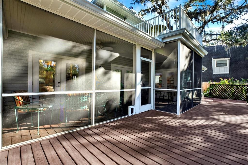 Active With Contract: $558,999 (3 beds, 2 baths, 1836 Square Feet)