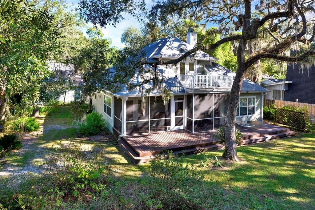 Active With Contract: $558,999 (3 beds, 2 baths, 1836 Square Feet)