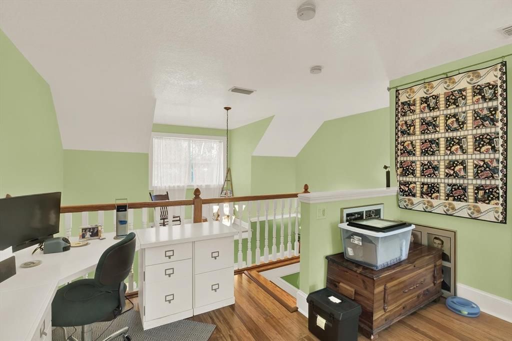 Active With Contract: $558,999 (3 beds, 2 baths, 1836 Square Feet)