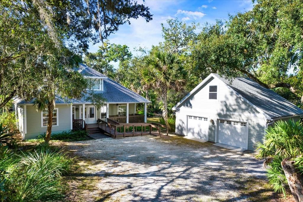 Active With Contract: $558,999 (3 beds, 2 baths, 1836 Square Feet)