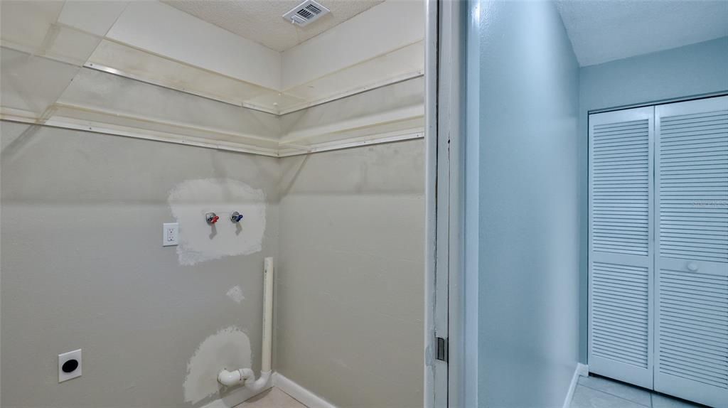 For Sale: $329,500 (4 beds, 2 baths, 1536 Square Feet)