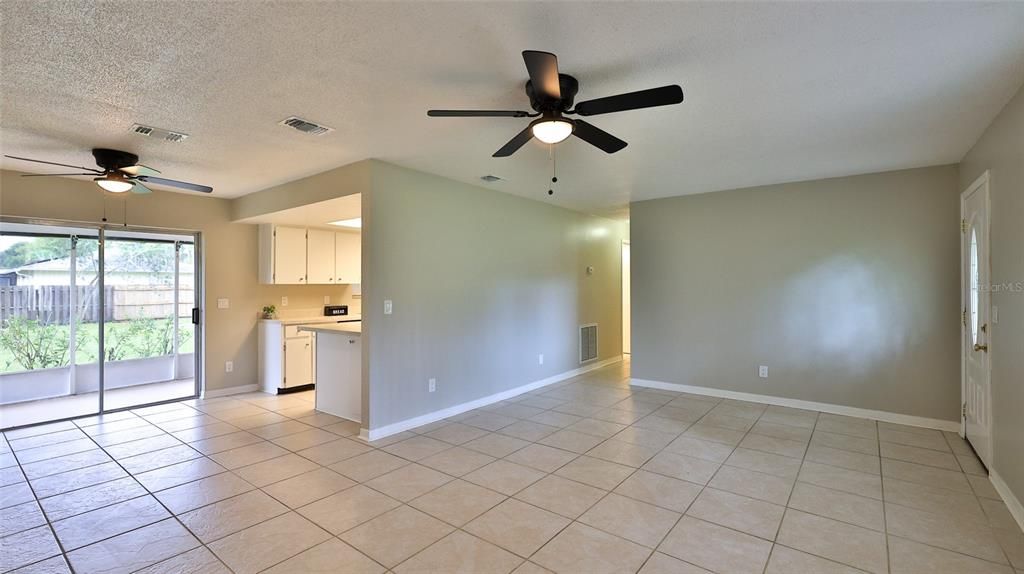 For Sale: $329,500 (4 beds, 2 baths, 1536 Square Feet)