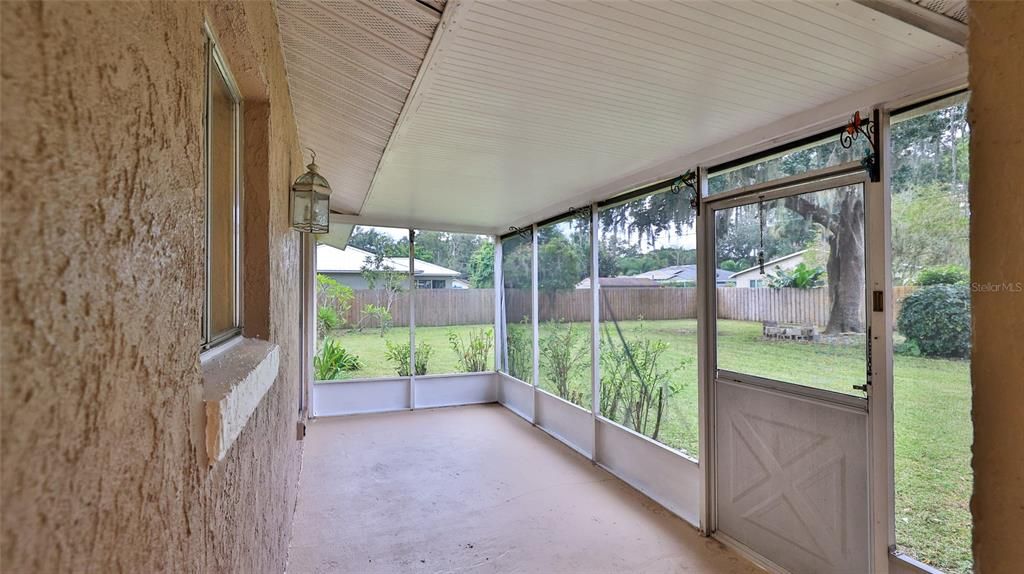 For Sale: $329,500 (4 beds, 2 baths, 1536 Square Feet)