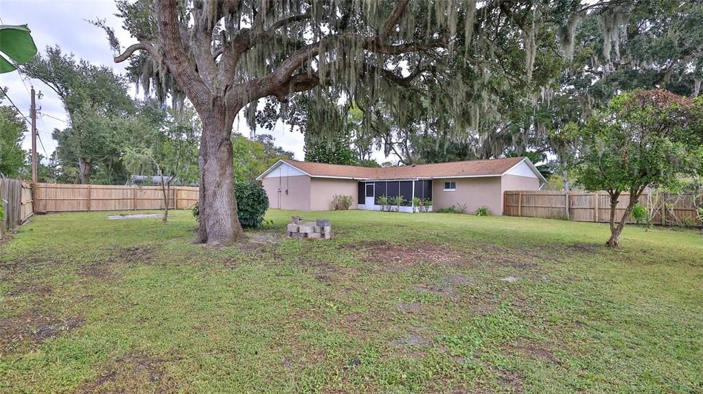 For Sale: $329,500 (4 beds, 2 baths, 1536 Square Feet)