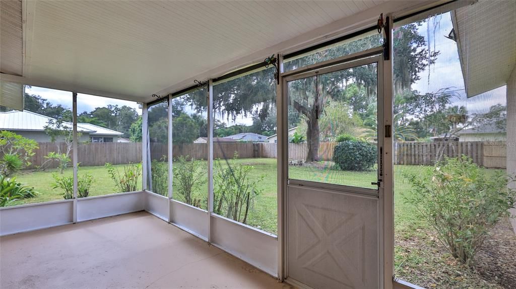 For Sale: $329,500 (4 beds, 2 baths, 1536 Square Feet)