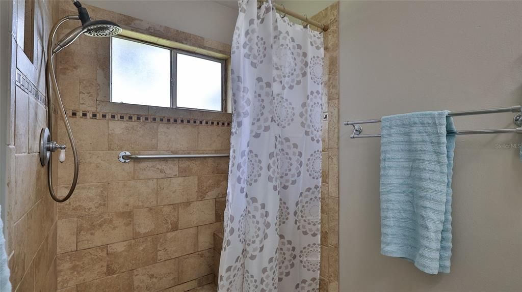 For Sale: $329,500 (4 beds, 2 baths, 1536 Square Feet)