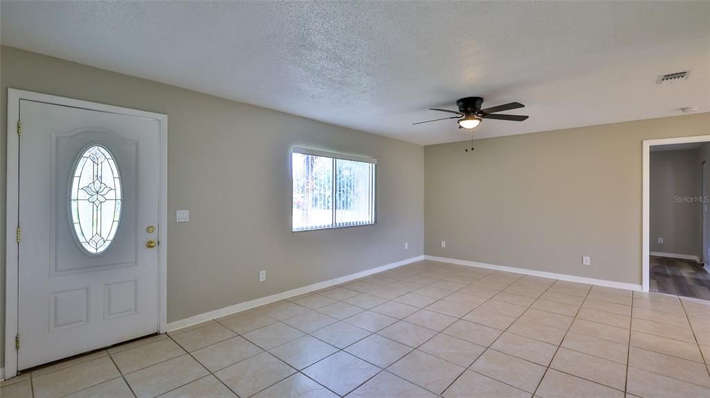 For Sale: $329,500 (4 beds, 2 baths, 1536 Square Feet)