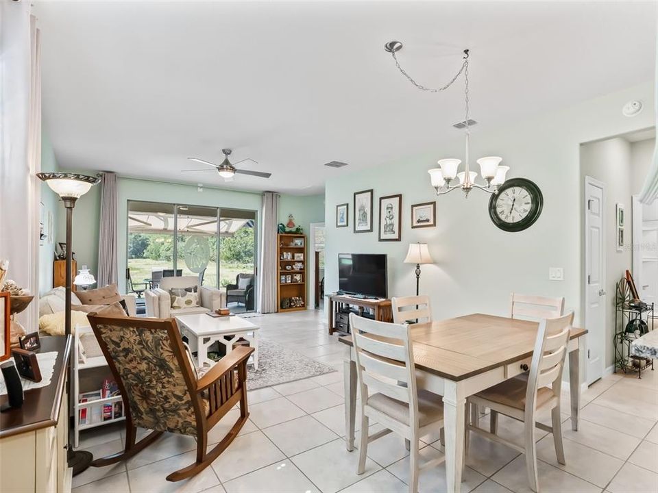 Activo con contrato: $259,900 (2 camas, 2 baños, 1291 Pies cuadrados)