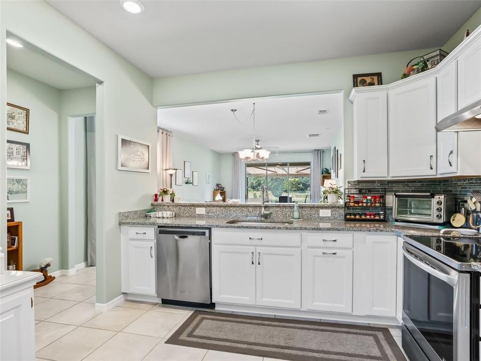 Activo con contrato: $259,900 (2 camas, 2 baños, 1291 Pies cuadrados)