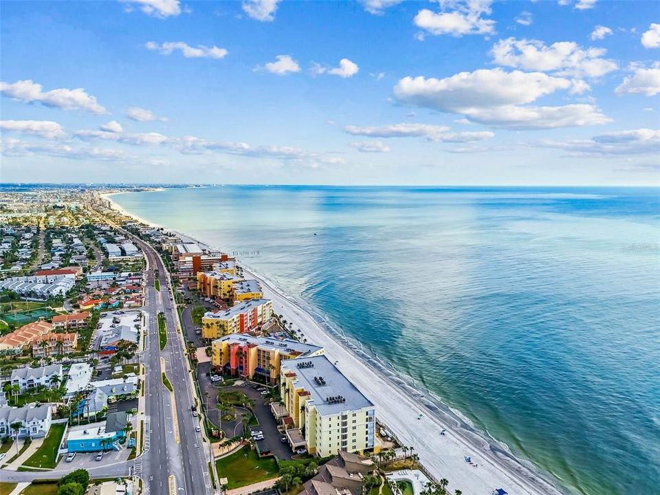 For Sale: $2,449,000 (3 beds, 3 baths, 2227 Square Feet)