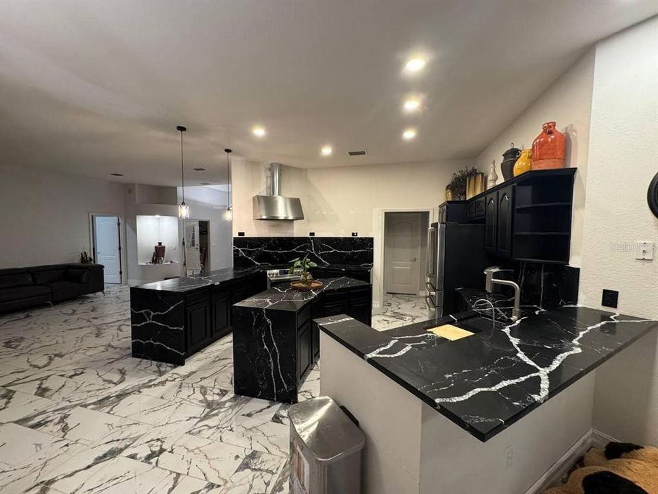 For Sale: $549,000 (3 beds, 2 baths, 2650 Square Feet)