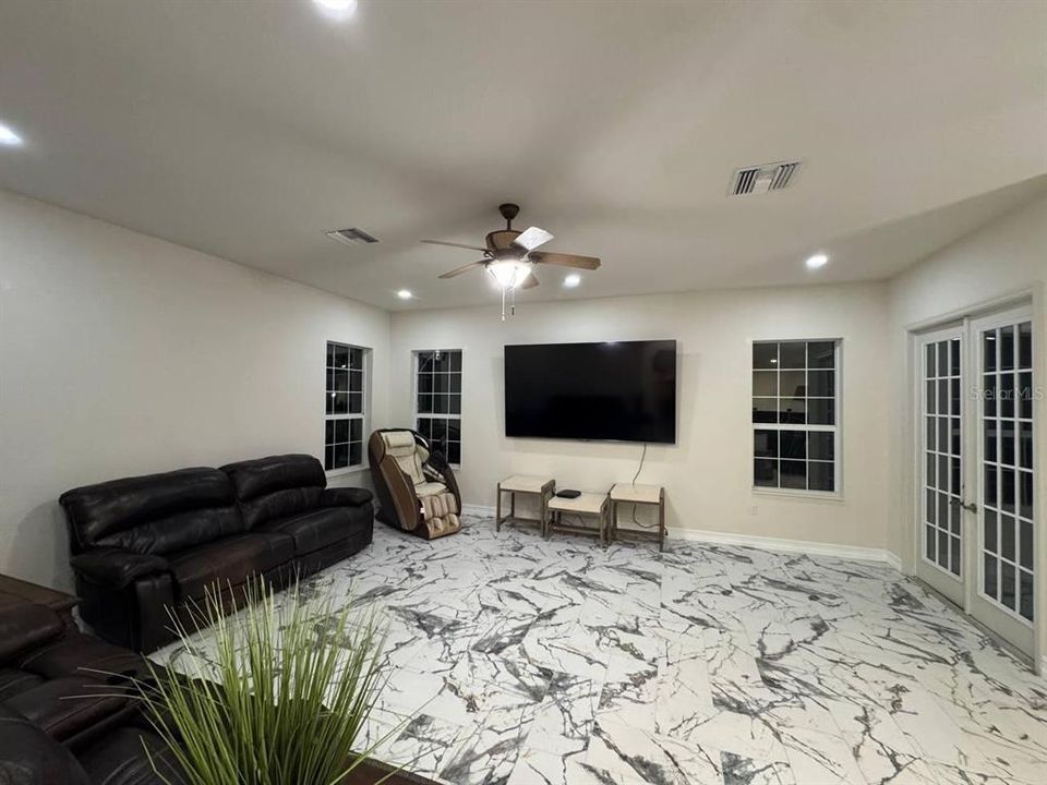 For Sale: $549,000 (3 beds, 2 baths, 2650 Square Feet)