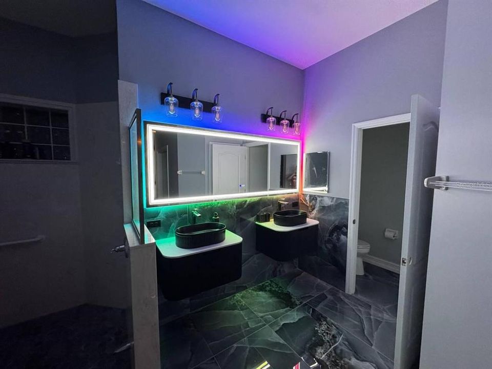 For Sale: $549,000 (3 beds, 2 baths, 2650 Square Feet)