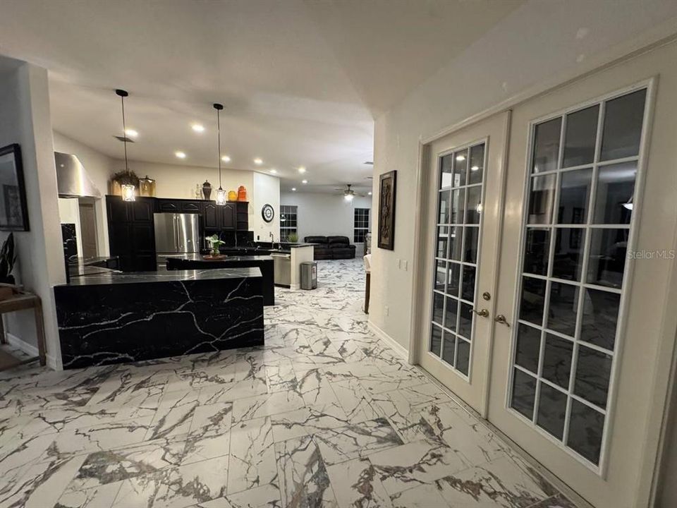 For Sale: $549,000 (3 beds, 2 baths, 2650 Square Feet)