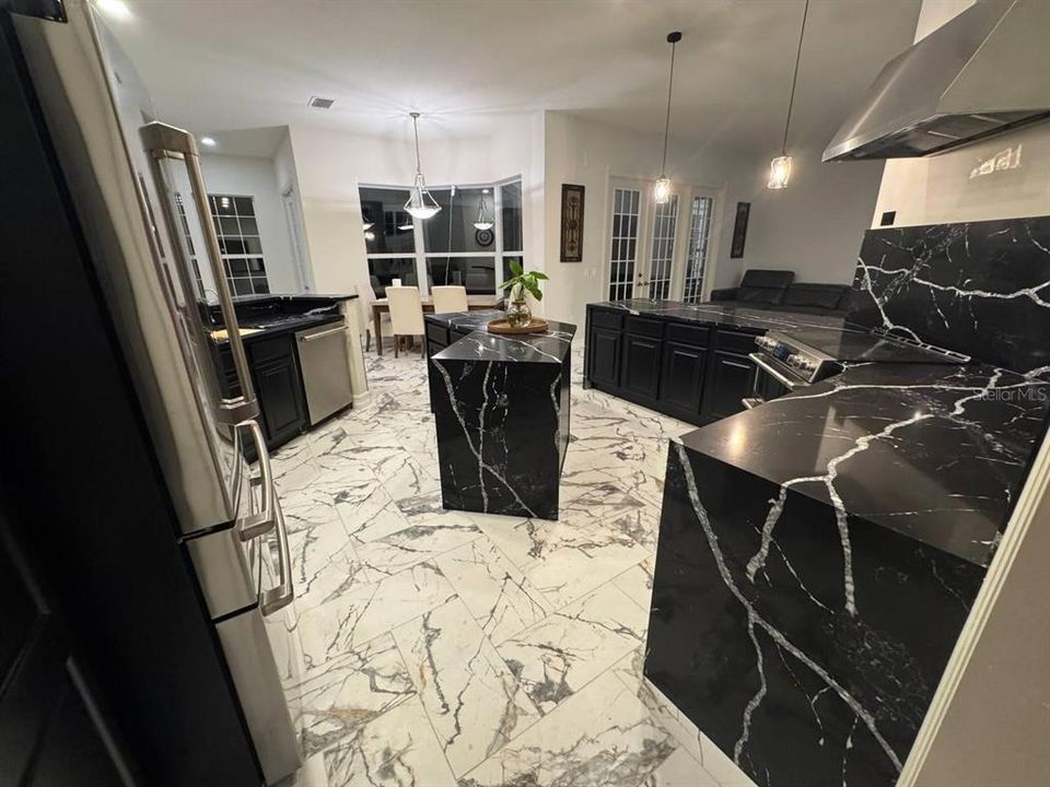 For Sale: $549,000 (3 beds, 2 baths, 2650 Square Feet)