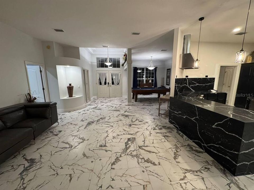 For Sale: $549,000 (3 beds, 2 baths, 2650 Square Feet)