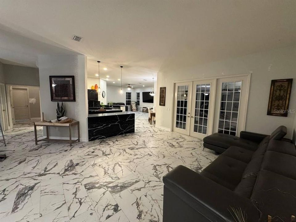 For Sale: $549,000 (3 beds, 2 baths, 2650 Square Feet)