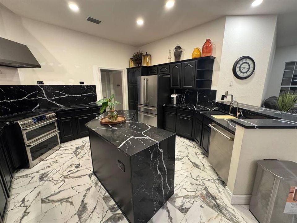 For Sale: $549,000 (3 beds, 2 baths, 2650 Square Feet)