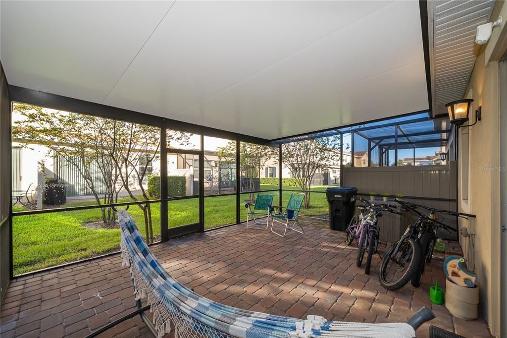 Active With Contract: $350,000 (3 beds, 2 baths, 1353 Square Feet)