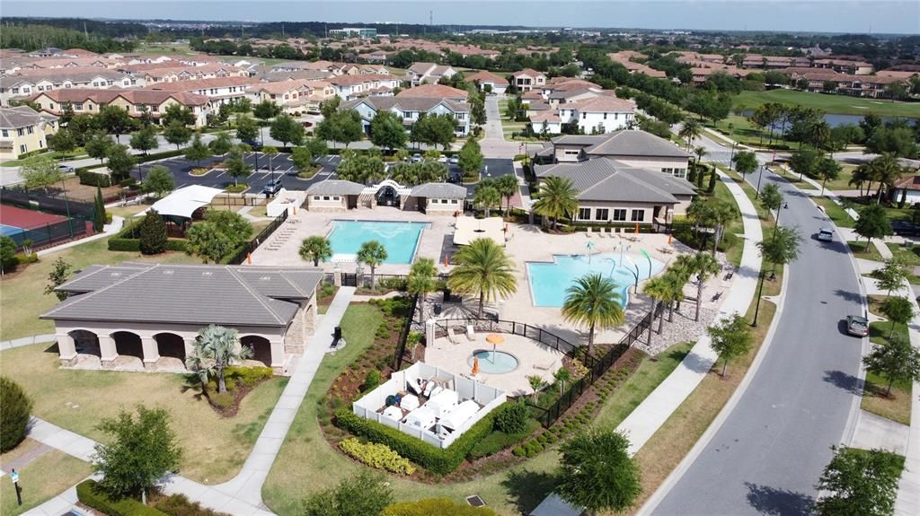 Active With Contract: $350,000 (3 beds, 2 baths, 1353 Square Feet)