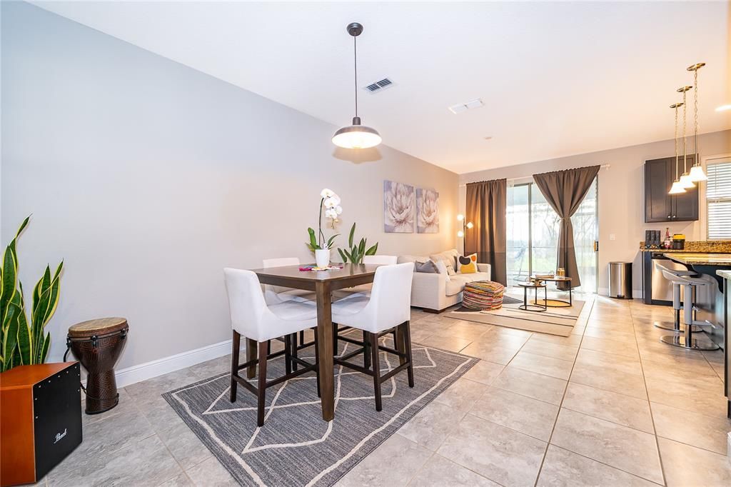 Active With Contract: $350,000 (3 beds, 2 baths, 1353 Square Feet)