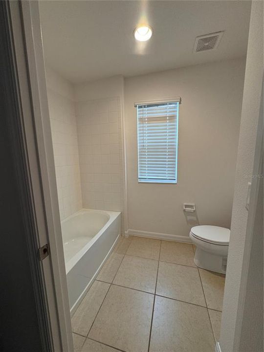 出租: $2,200 (4 贝兹, 2 浴室, 2012 平方英尺)