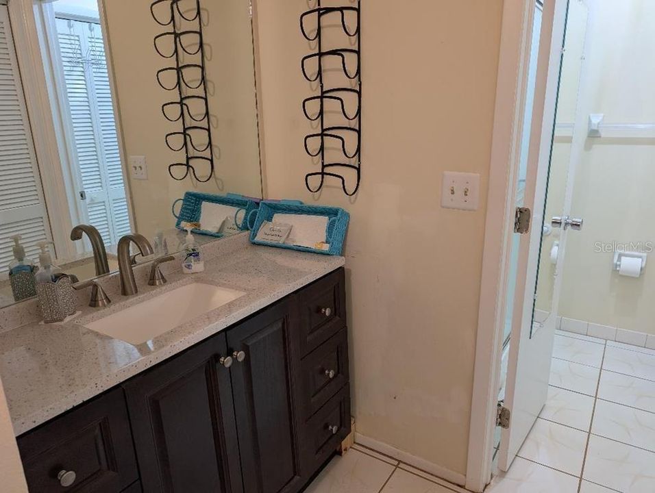 En Venta: $289,900 (2 camas, 2 baños, 1250 Pies cuadrados)