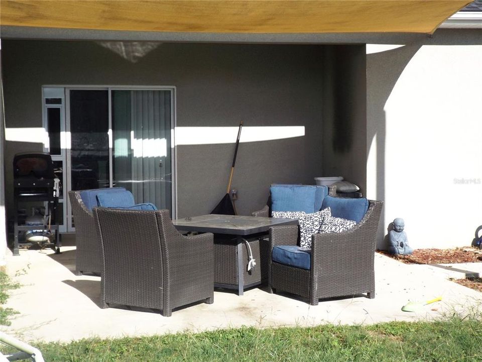 En Venta: $315,000 (4 camas, 2 baños, 1831 Pies cuadrados)