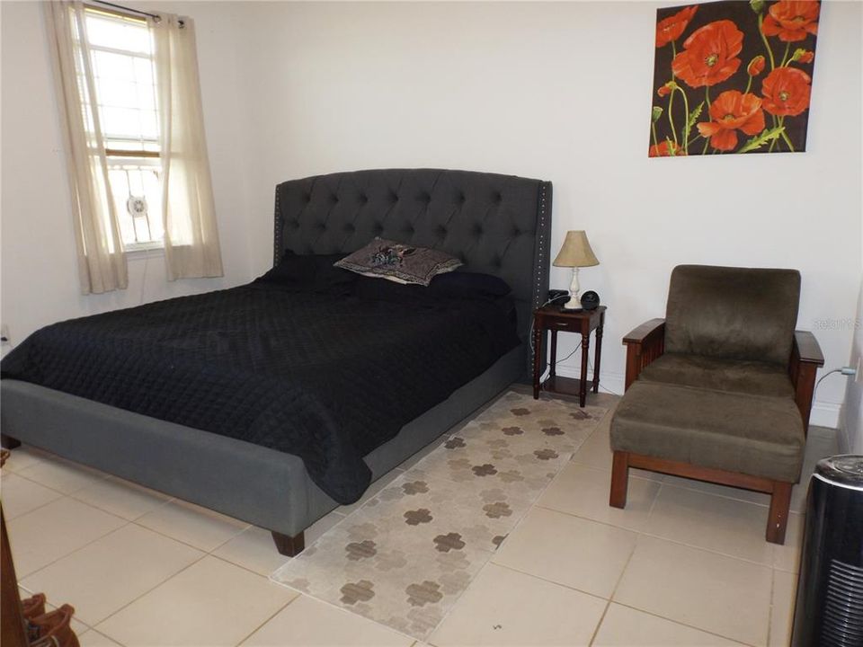 En Venta: $315,000 (4 camas, 2 baños, 1831 Pies cuadrados)