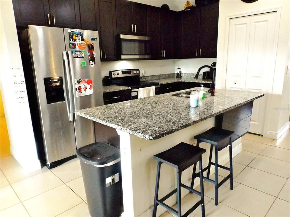 En Venta: $315,000 (4 camas, 2 baños, 1831 Pies cuadrados)