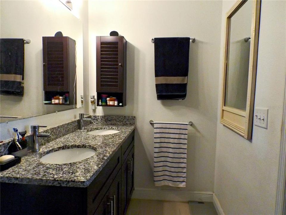 En Venta: $315,000 (4 camas, 2 baños, 1831 Pies cuadrados)