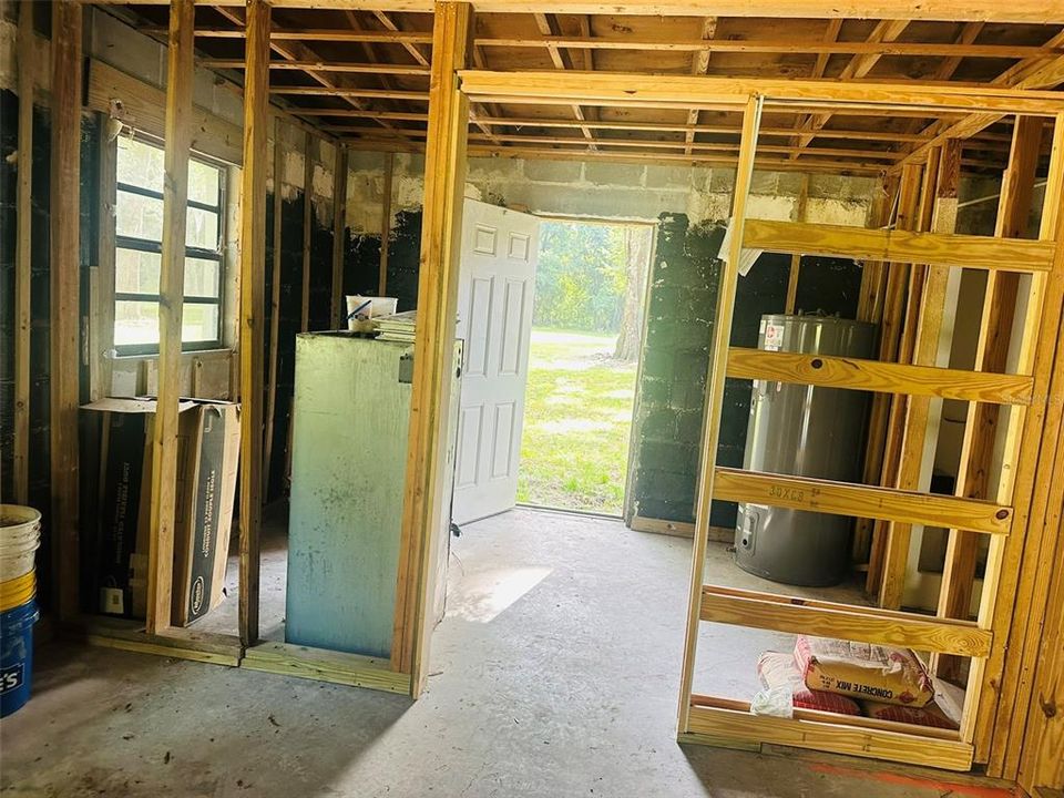 待售: $190,000 (3 贝兹, 2 浴室, 2020 平方英尺)