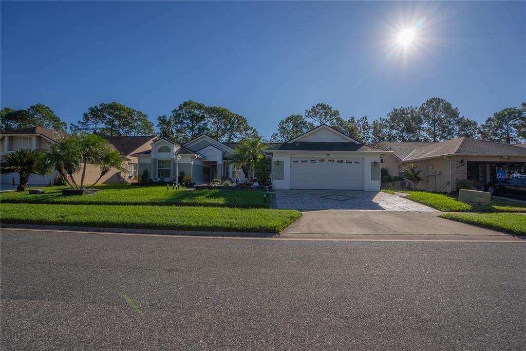 En Venta: $630,888 (4 camas, 2 baños, 2063 Pies cuadrados)