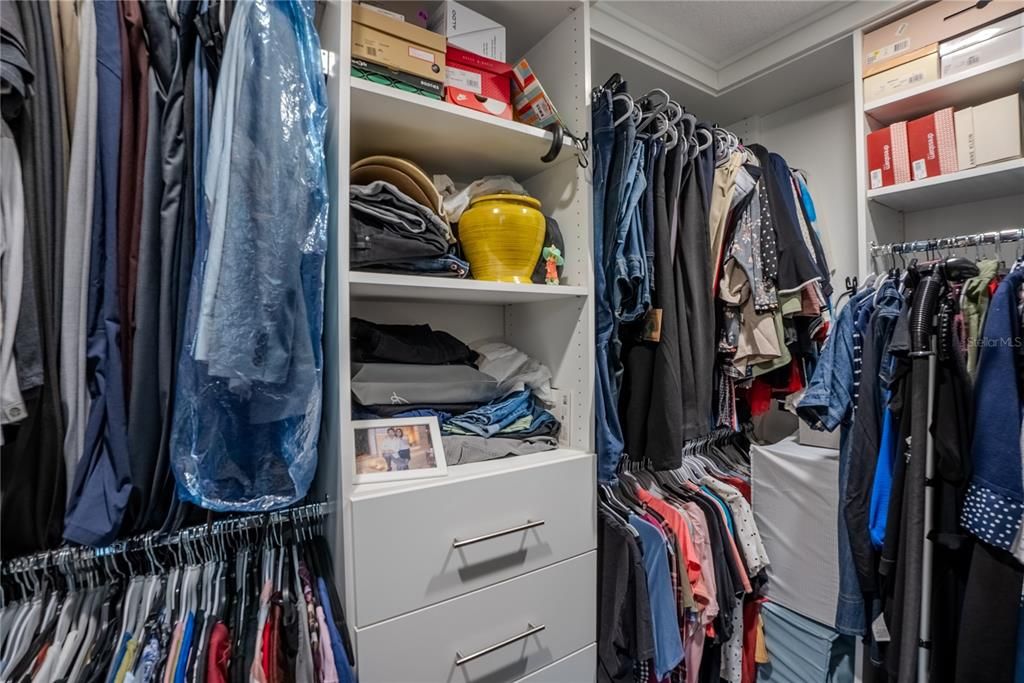 En Venta: $630,888 (4 camas, 2 baños, 2063 Pies cuadrados)