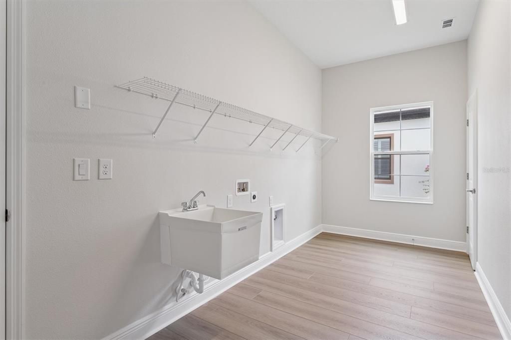 For Sale: $1,179,990 (5 beds, 4 baths, 4602 Square Feet)