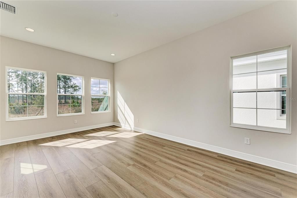 En Venta: $1,179,990 (5 camas, 4 baños, 4602 Pies cuadrados)