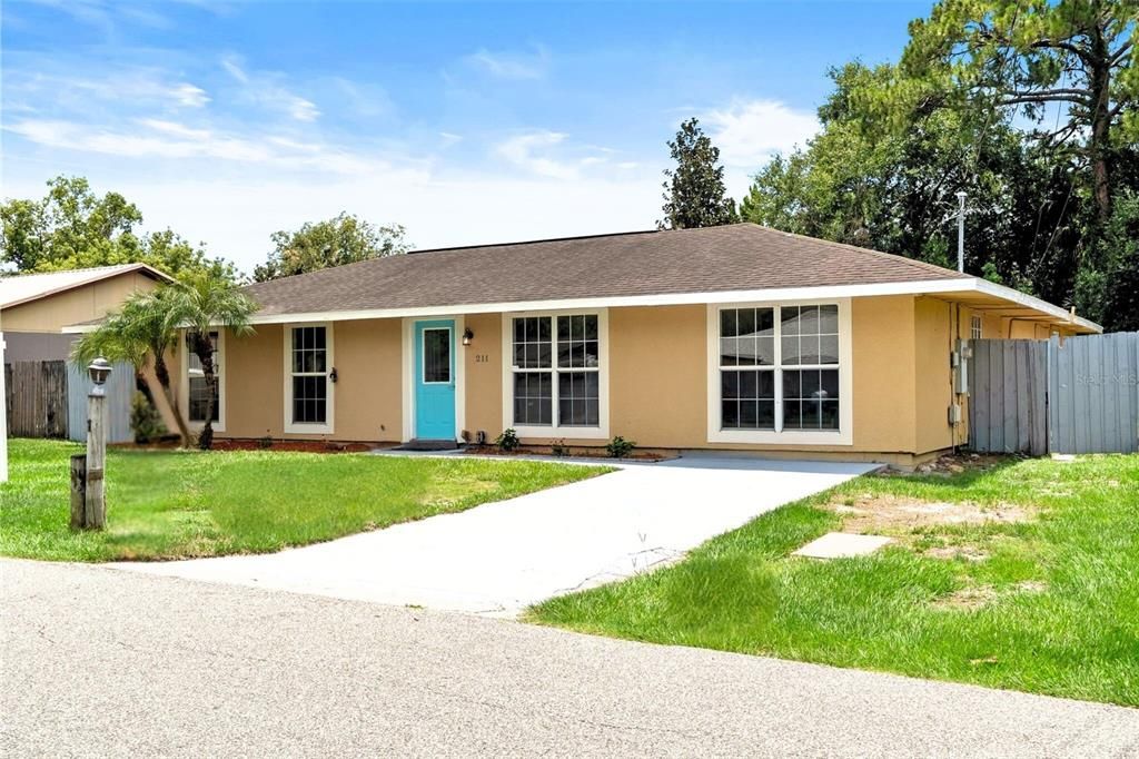 Recently Sold: $305,000 (5 beds, 3 baths, 2463 Square Feet)