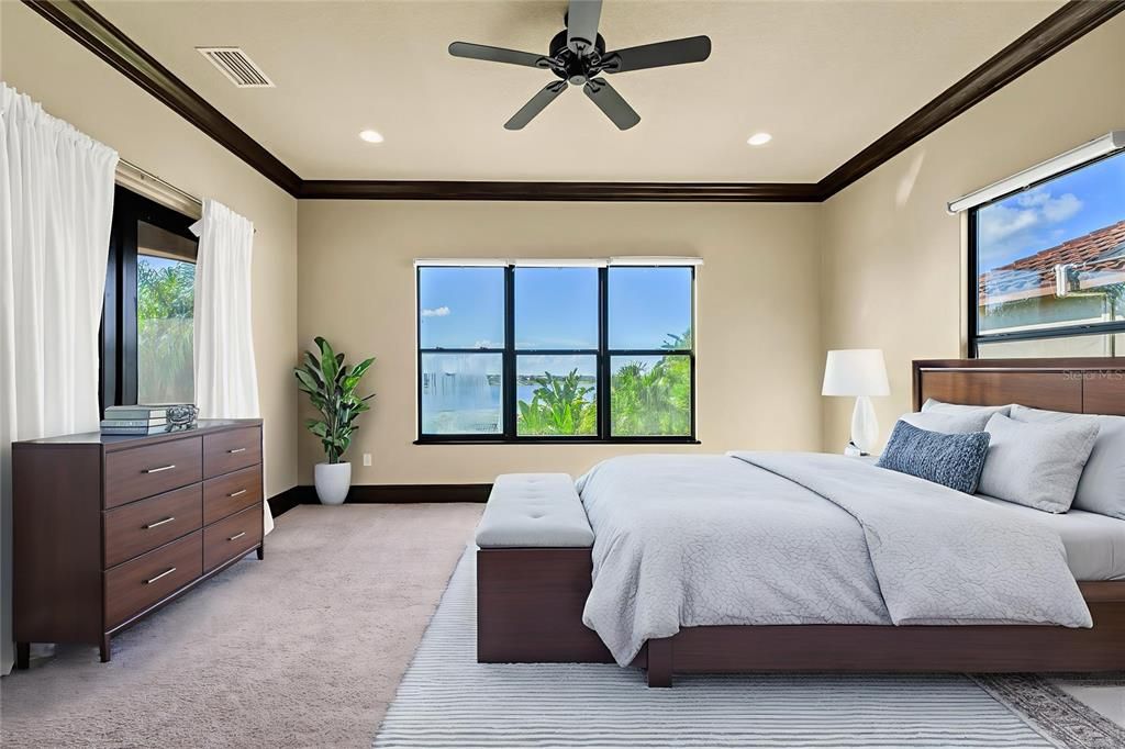 For Sale: $2,530,000 (4 beds, 4 baths, 5178 Square Feet)