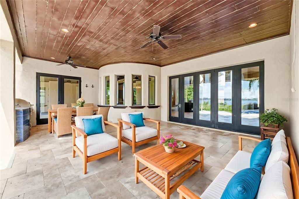 For Sale: $2,530,000 (4 beds, 4 baths, 5178 Square Feet)